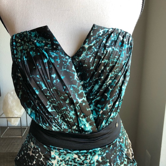 Guess Dress - Picture 2 of 5